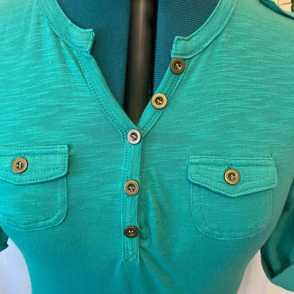 Doublju Women’s V Neck Folded Sleeve Top Size Medium Color Green - Picture 3 of 5